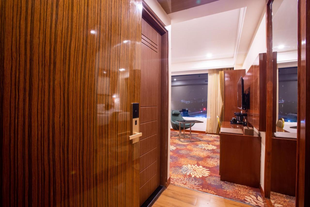 Kingston Hotel Μπανγκαλόρ Εξωτερικό φωτογραφία