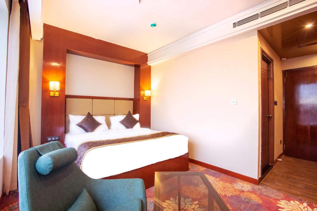 Kingston Hotel Μπανγκαλόρ Εξωτερικό φωτογραφία